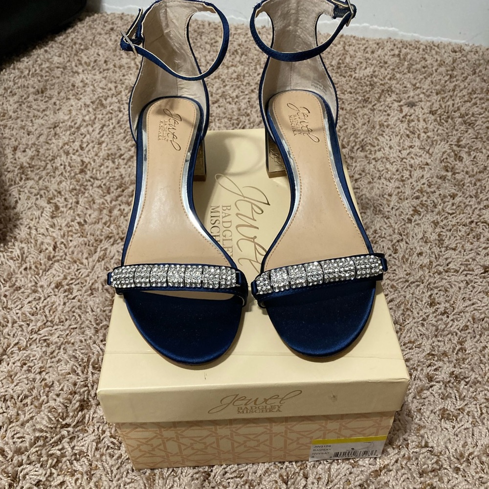 Badgley Mischka Jewel navy satin block heel sandal with rhinestones. Size 8